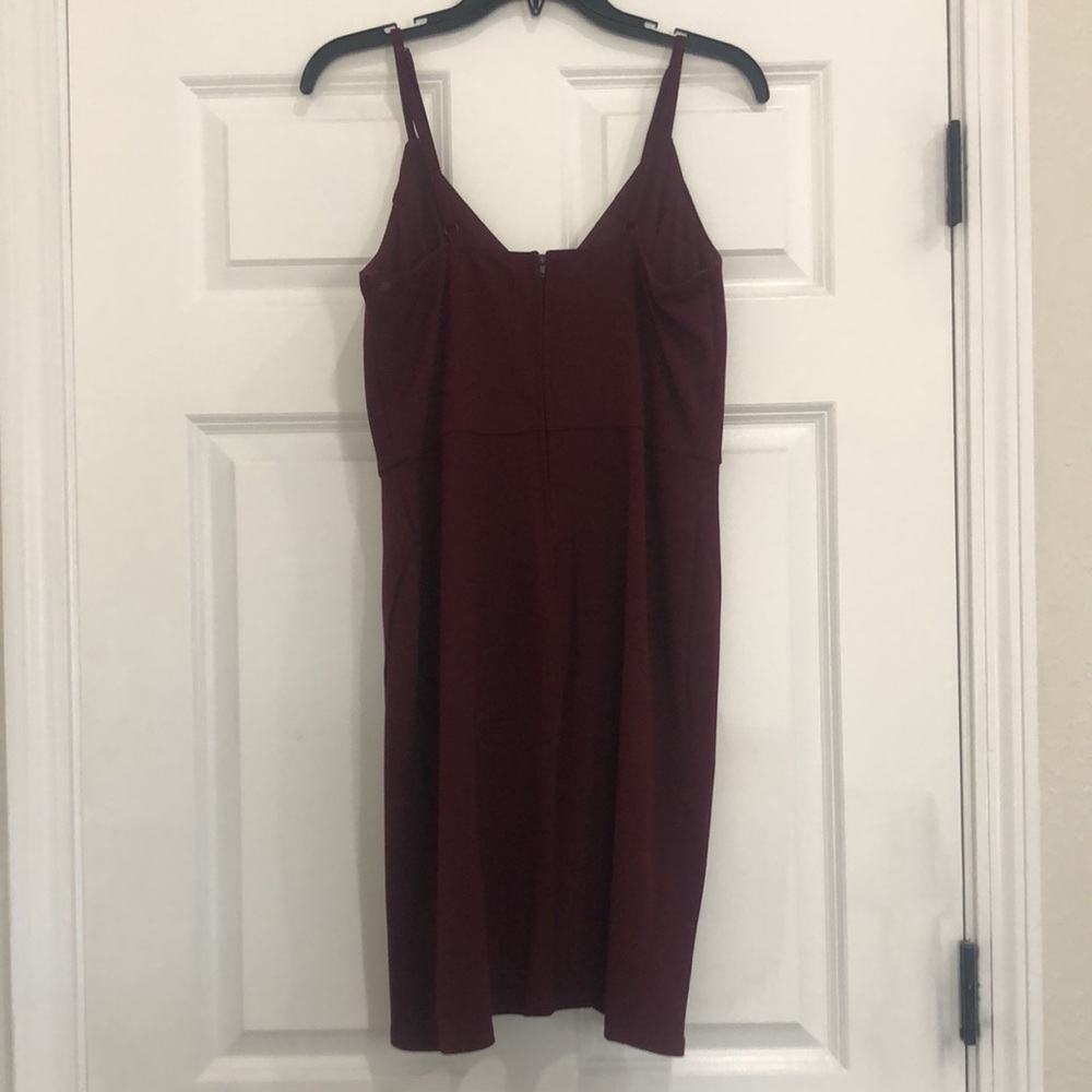 Lulu’s dress - Picture 5 of 7